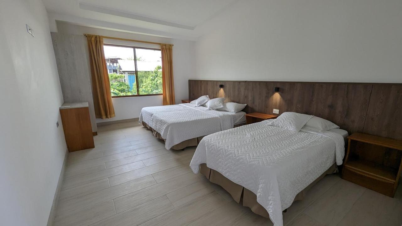 Lava House Hostal プエルトアヨラ エクステリア 写真